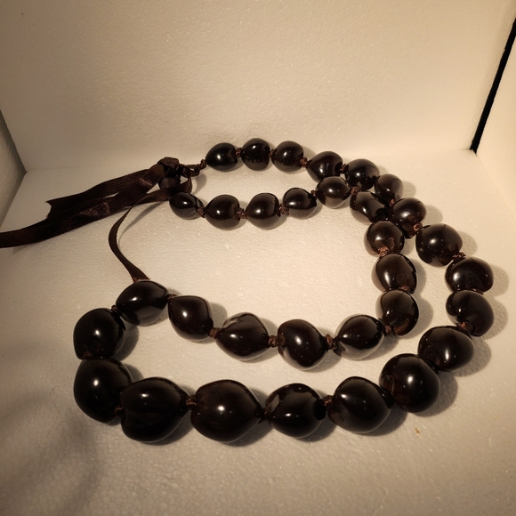 Vintage Genuine Hawaiian Dark Brown / Black Kukui Nut Lei Necklaces (2) - EUC - Picture 9 of 10